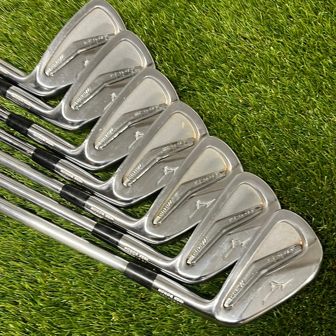 Mizuno MP 25 4 PW Irons