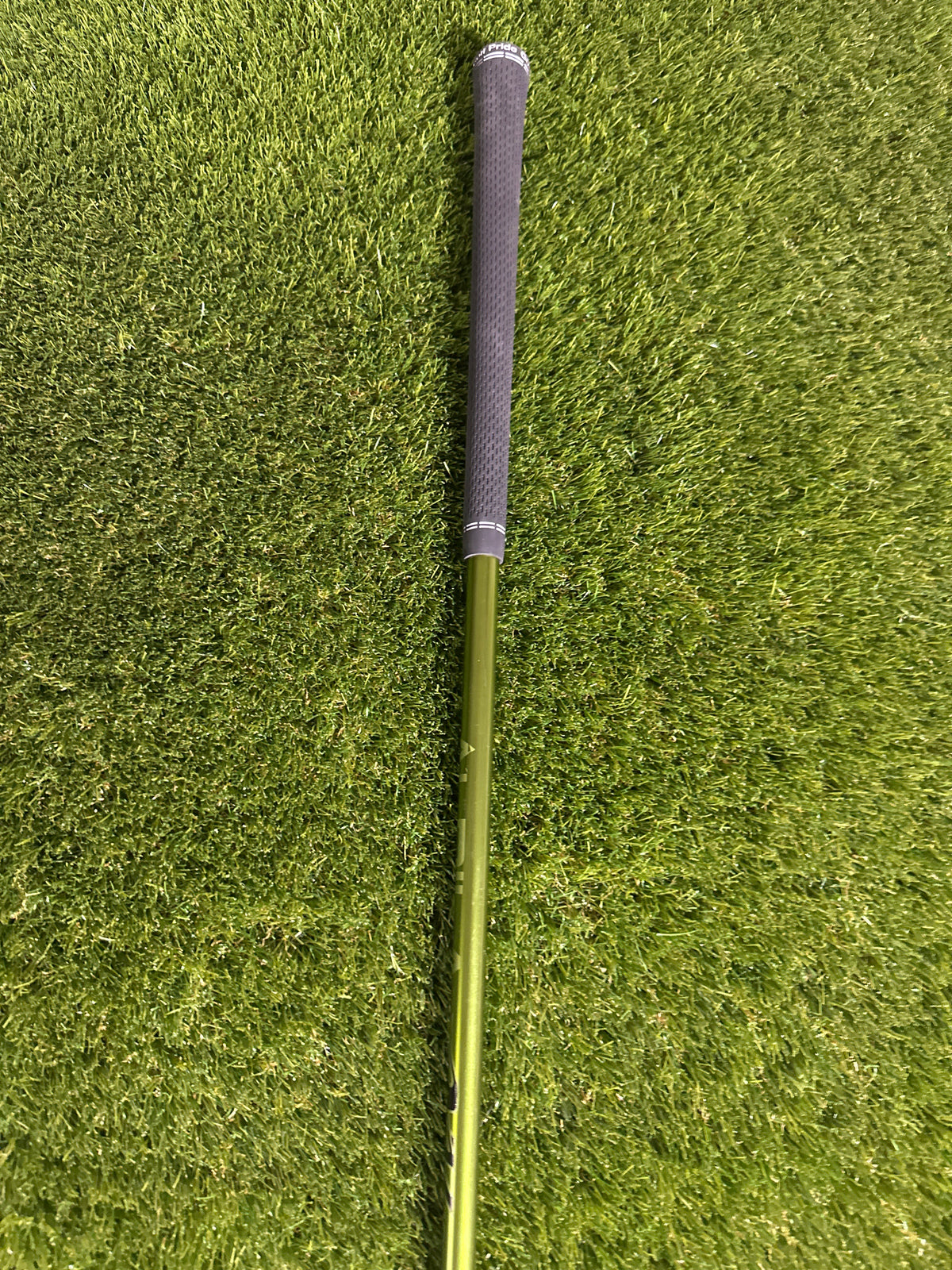 Titleist 585H 21 HYB