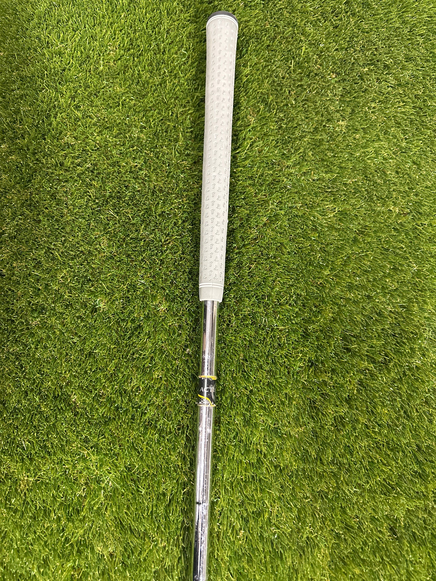 Cleveland Niblick 9 37 Chipper