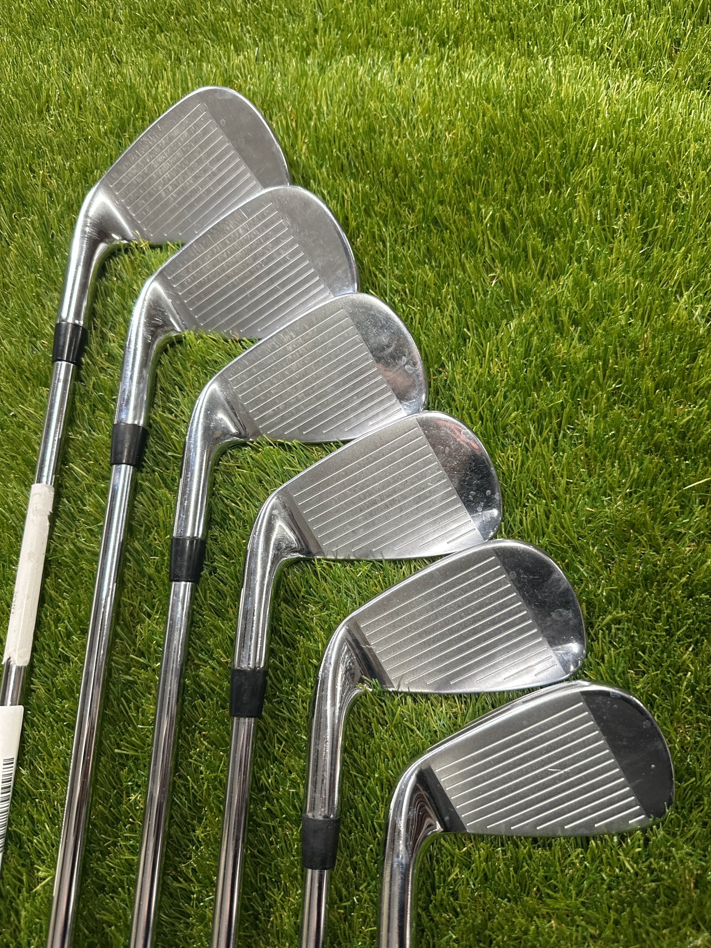 Wilson Staff D9 Forged 5-PW Irons