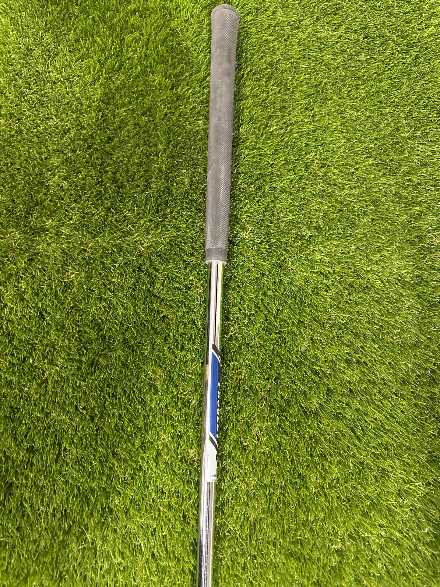 Titleist 585H 19 HYB