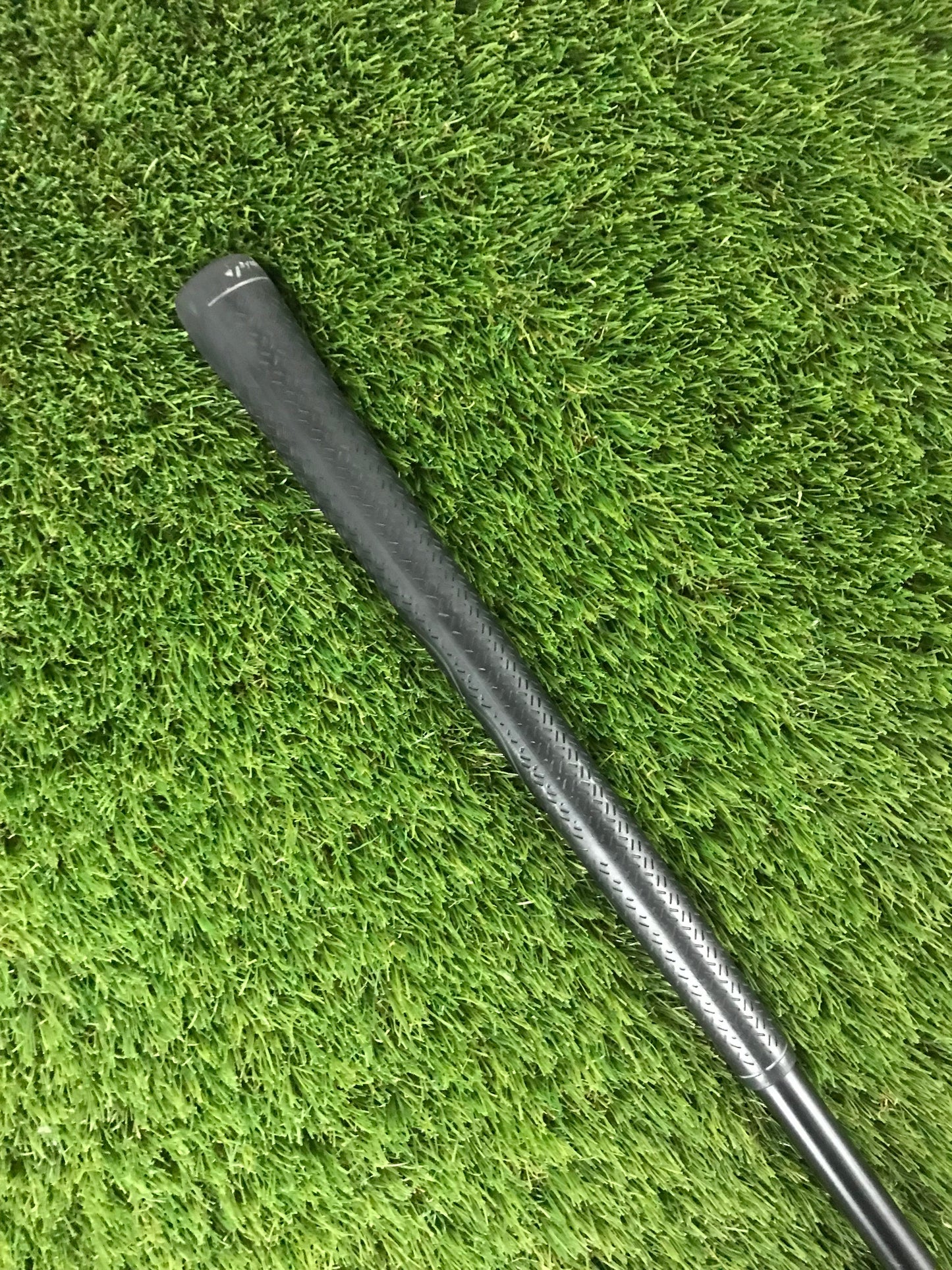 TaylorMade Rescue Mid 12 2 Hybrid