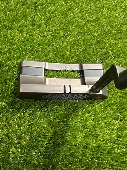 Scotty Cameron Studio Limited Squareback 2 35" Putter
