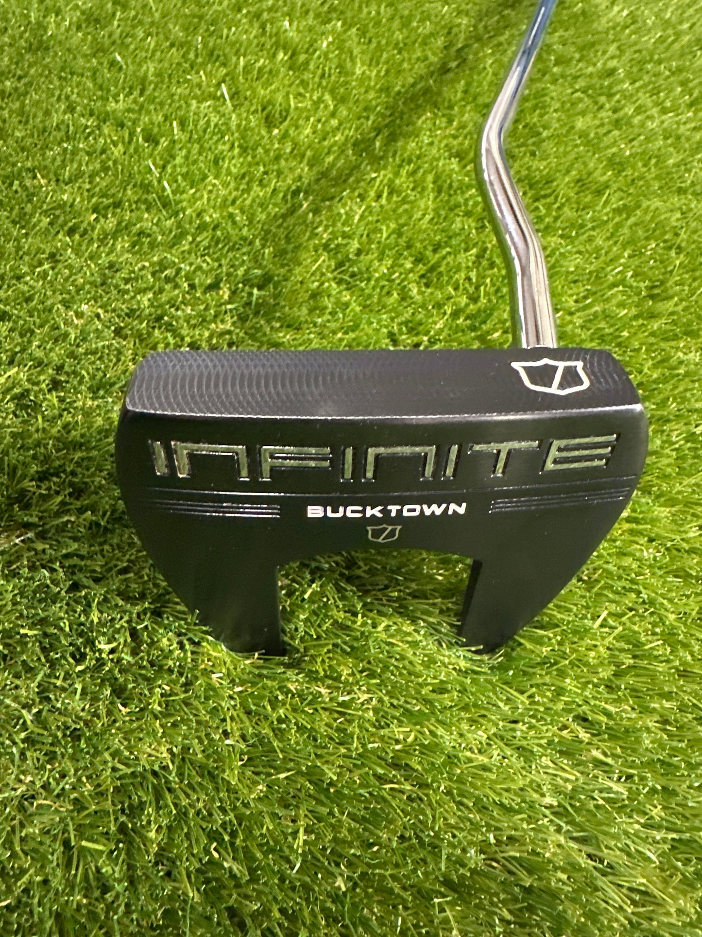 Wilson Infinite Bucktown 34" Putter