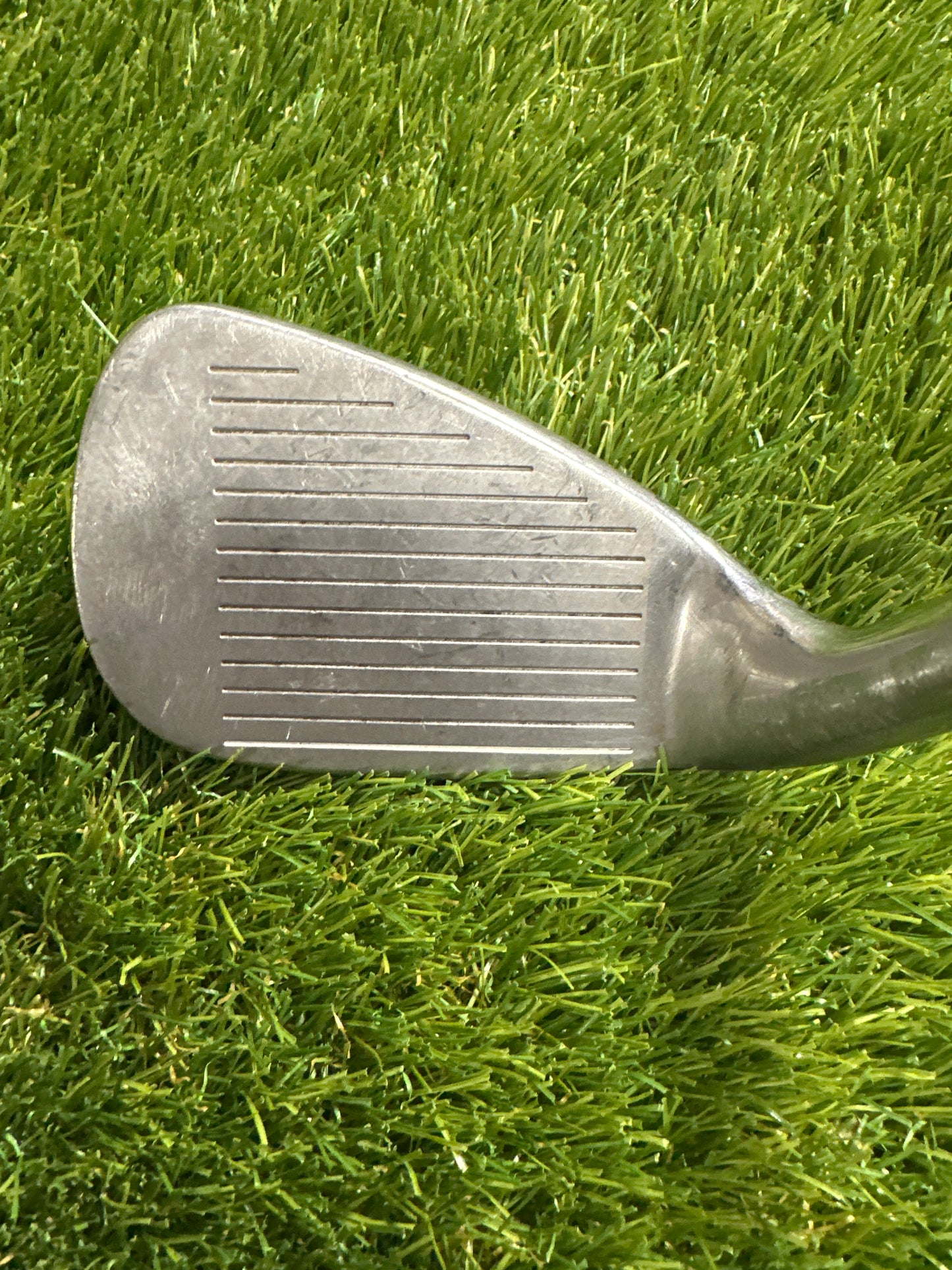 Wilson Staff D100 SW