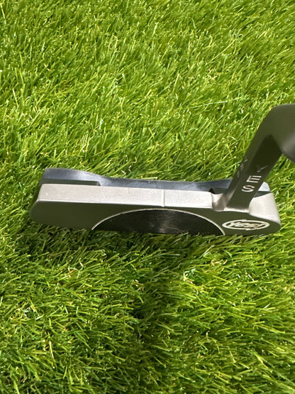 Yes Callie 34" Putter