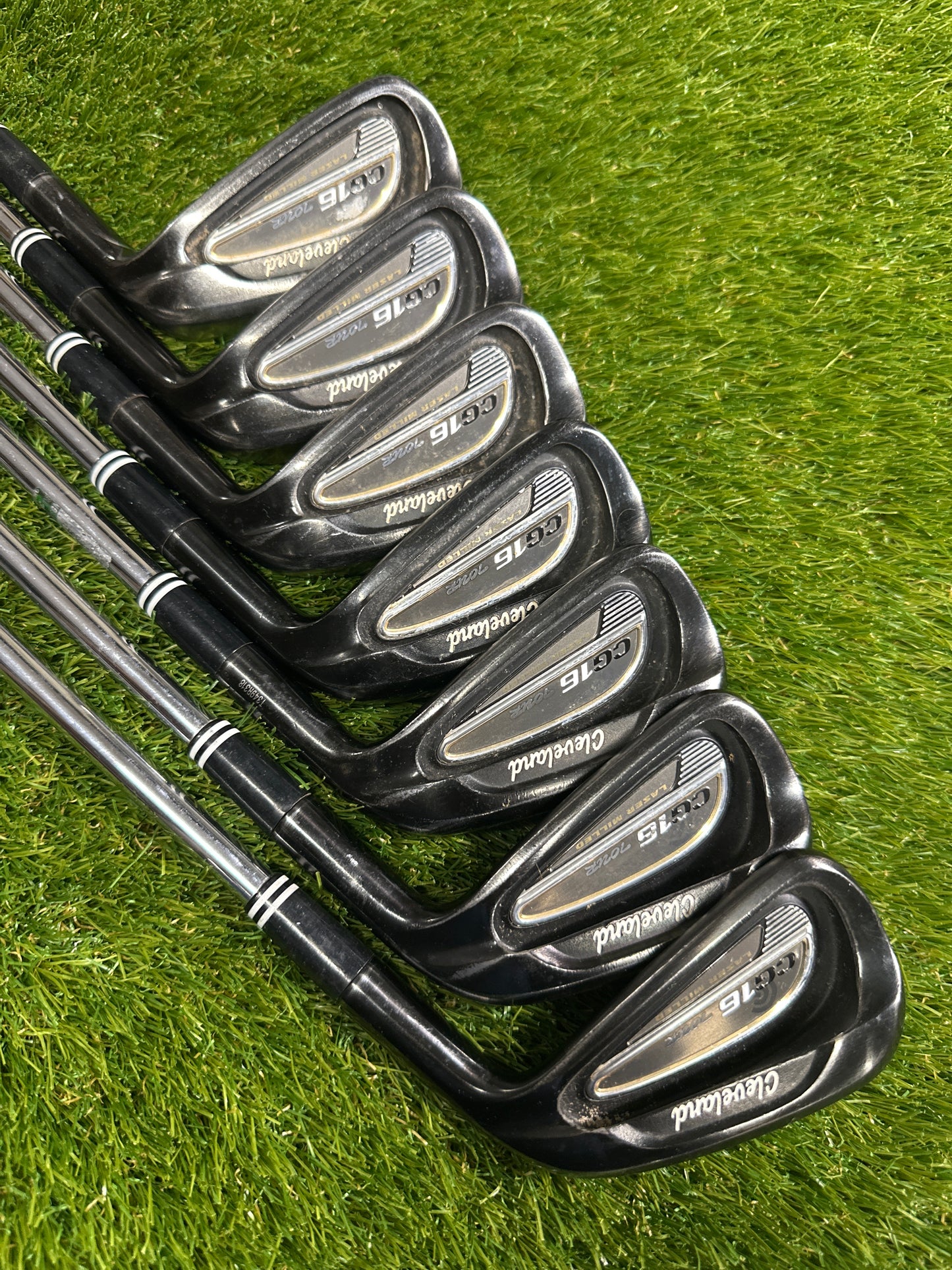 Cleveland CG16 Tour 4-PW Irons