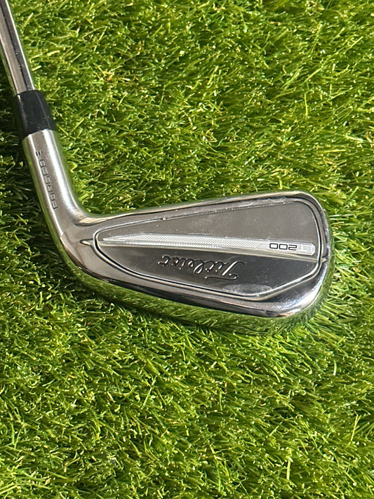 Titleist T200 2 DUI