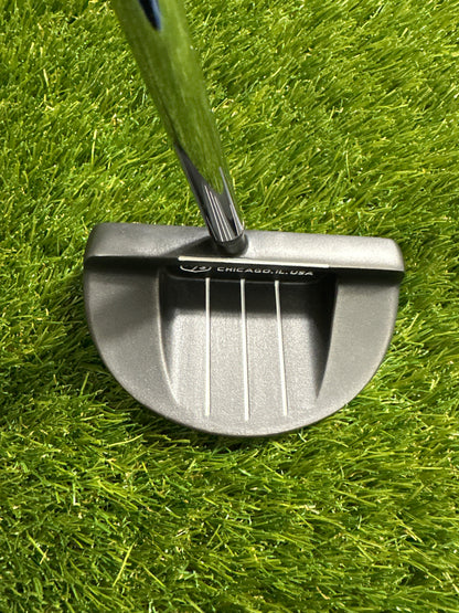 Wilson Infinite South Side 34" Putter