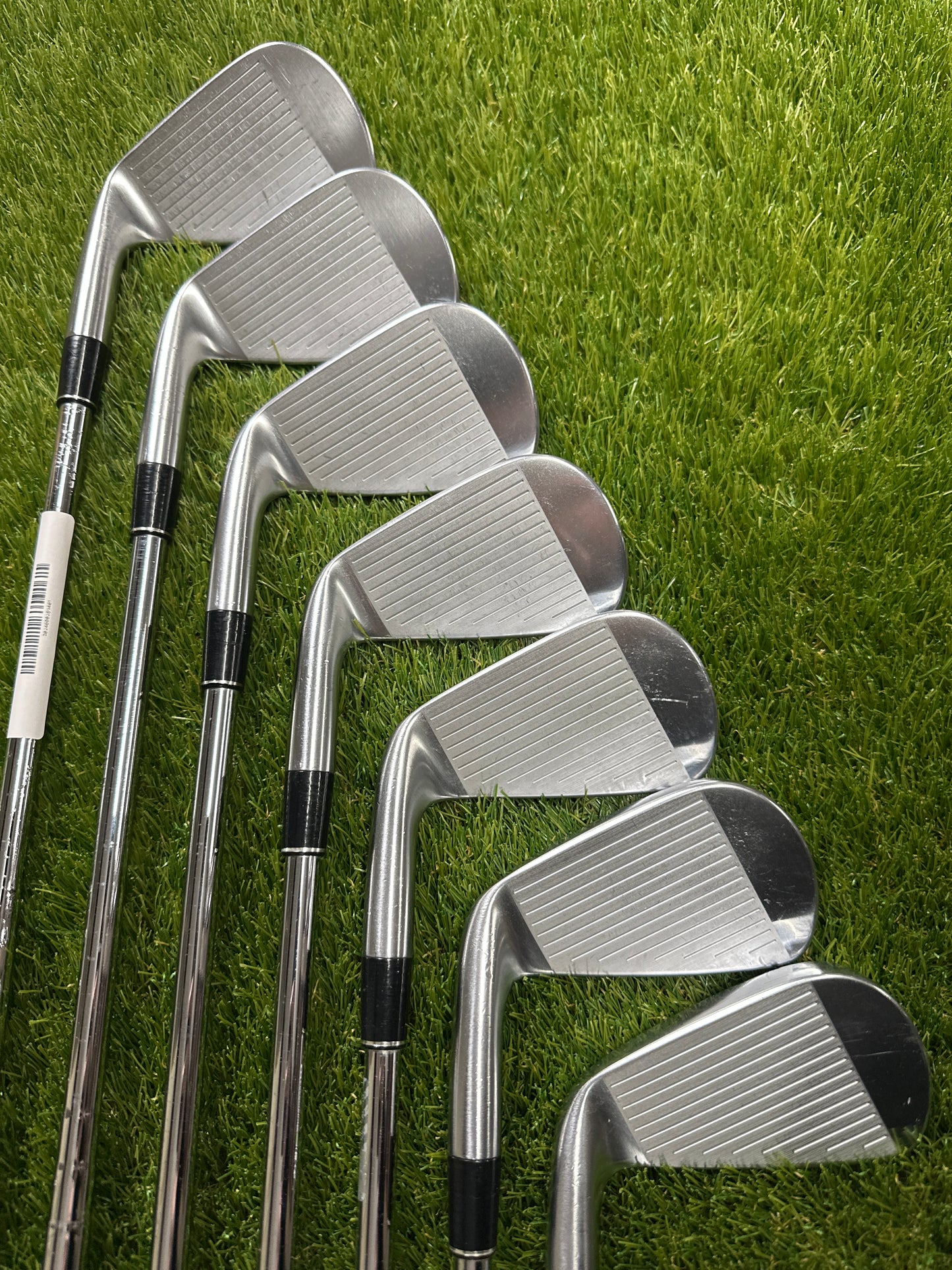 Srixon Z585 4-PW Irons