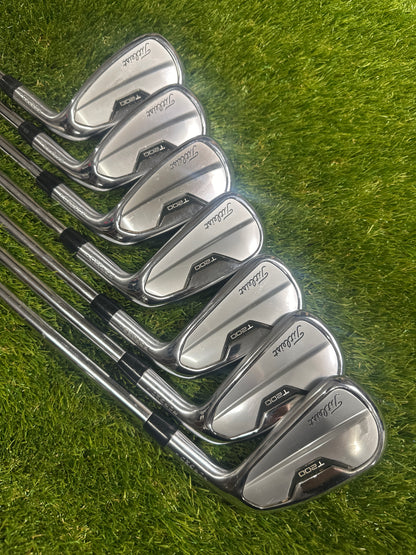 Titleist T200 4-PW Irons