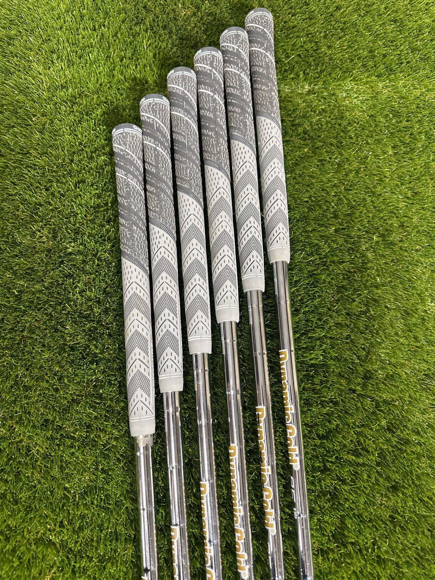 Wilson D9 5-PW Irons