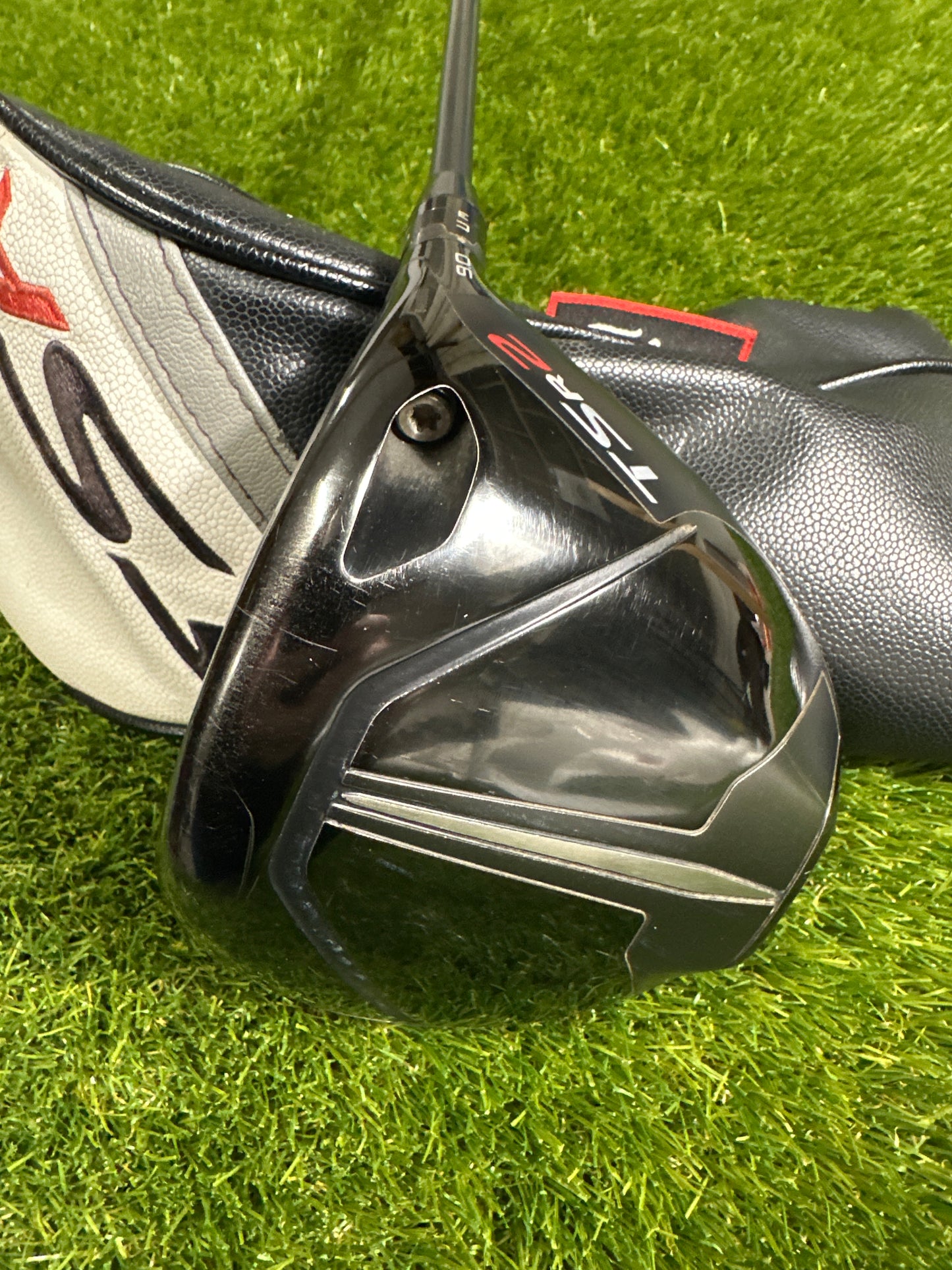 Titleist TSR2 9 Driver
