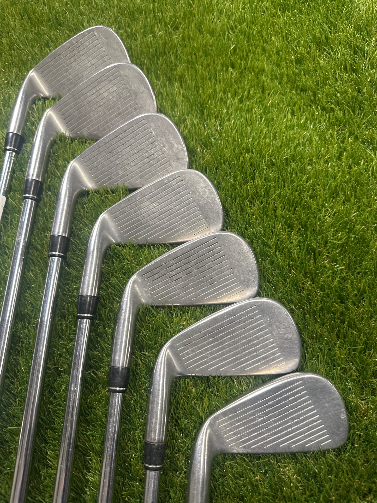 TaylorMade 320 3-9 Irons