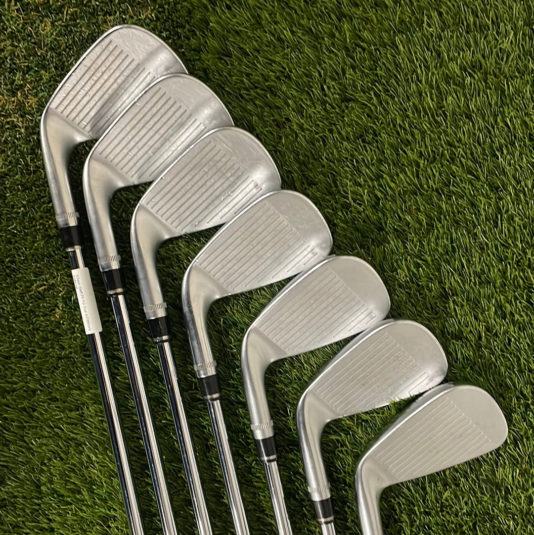 Wilson Staff F5 FG Tour 4-PW/Irons