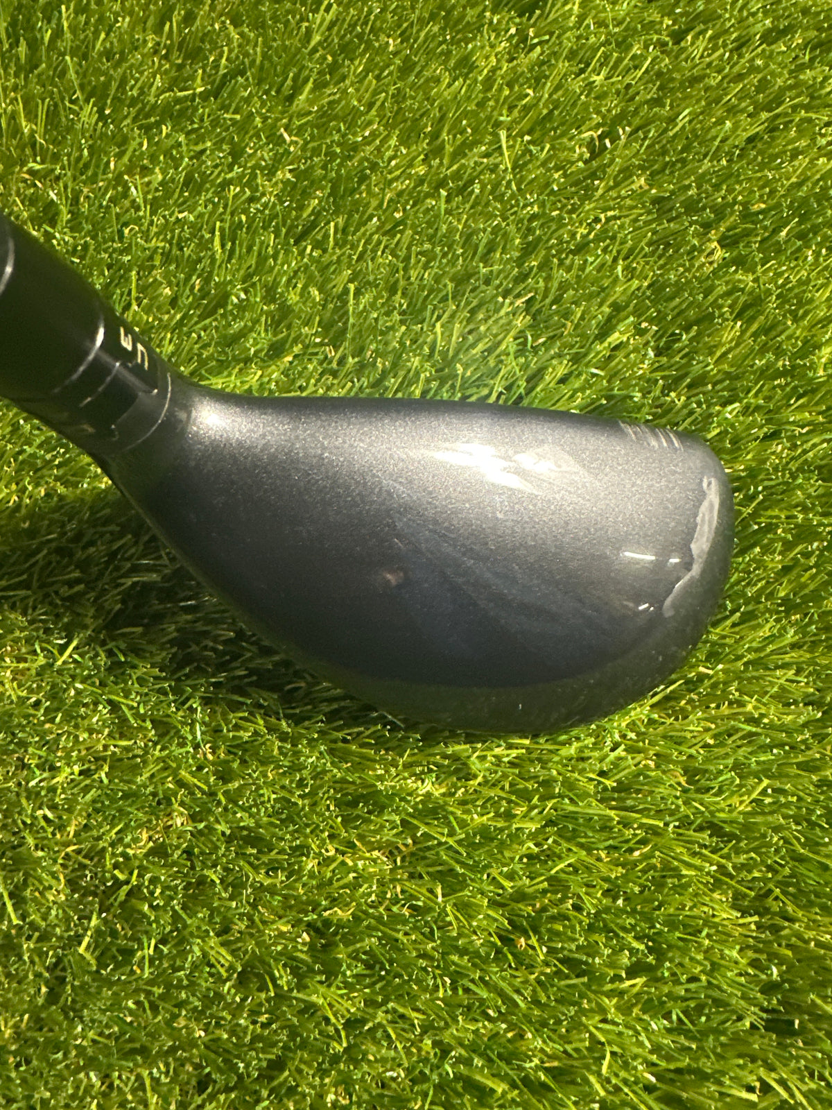 Titleist H2 818 17 HYB