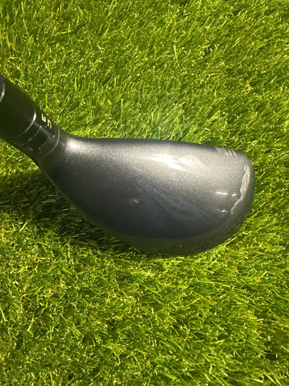 Titleist H2 818 17 HYB