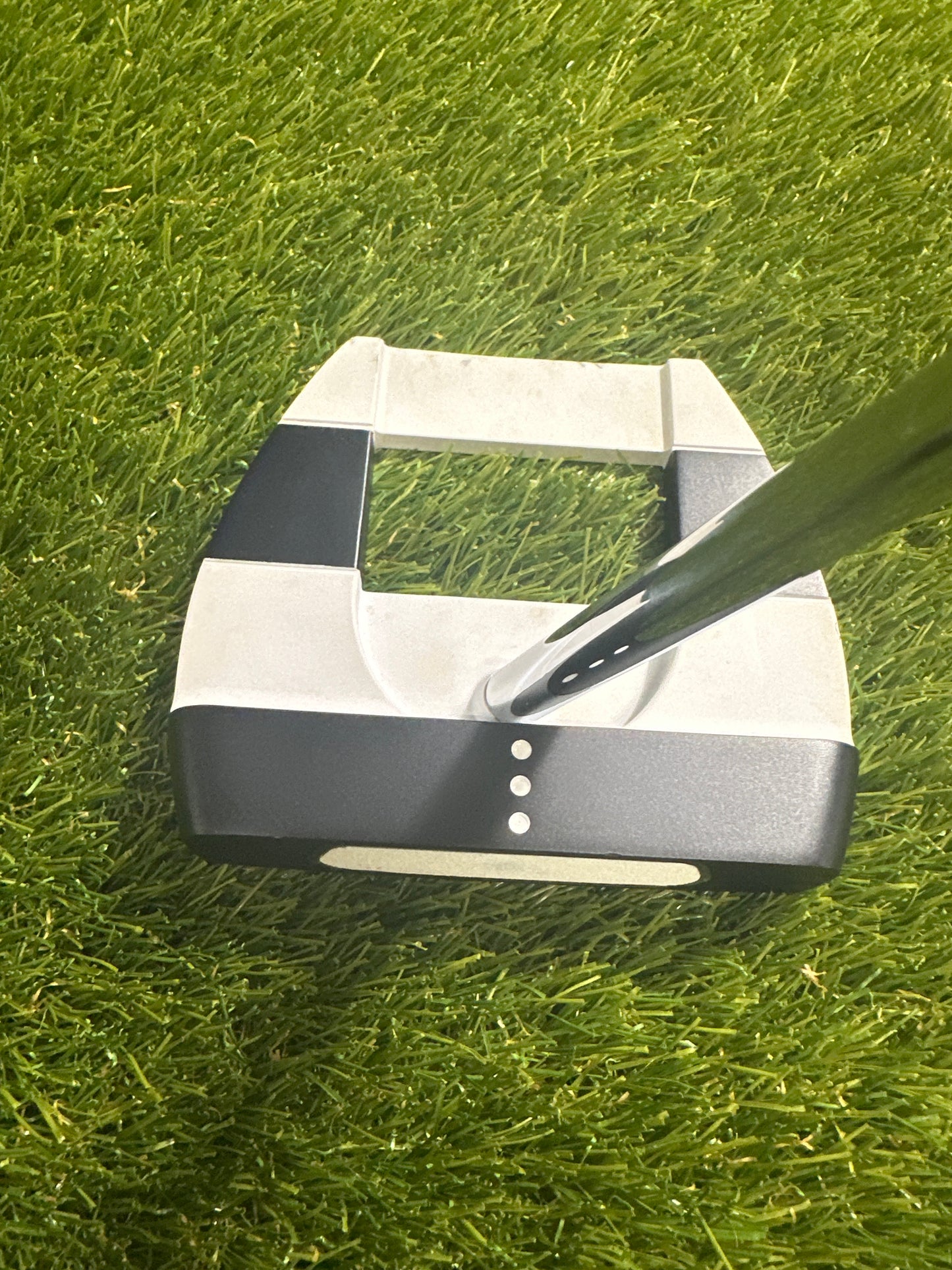 Odyssey Square 2 Square Jailbird Cruiser 36" Putter