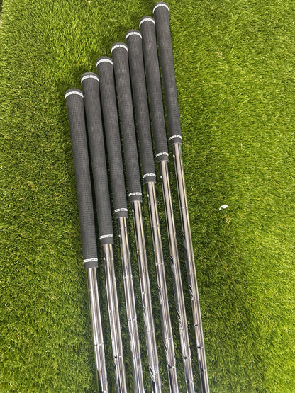 Titleist T250 5-48W Irons