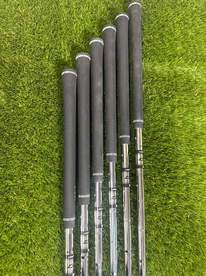 Wilson D7 5-PW Irons