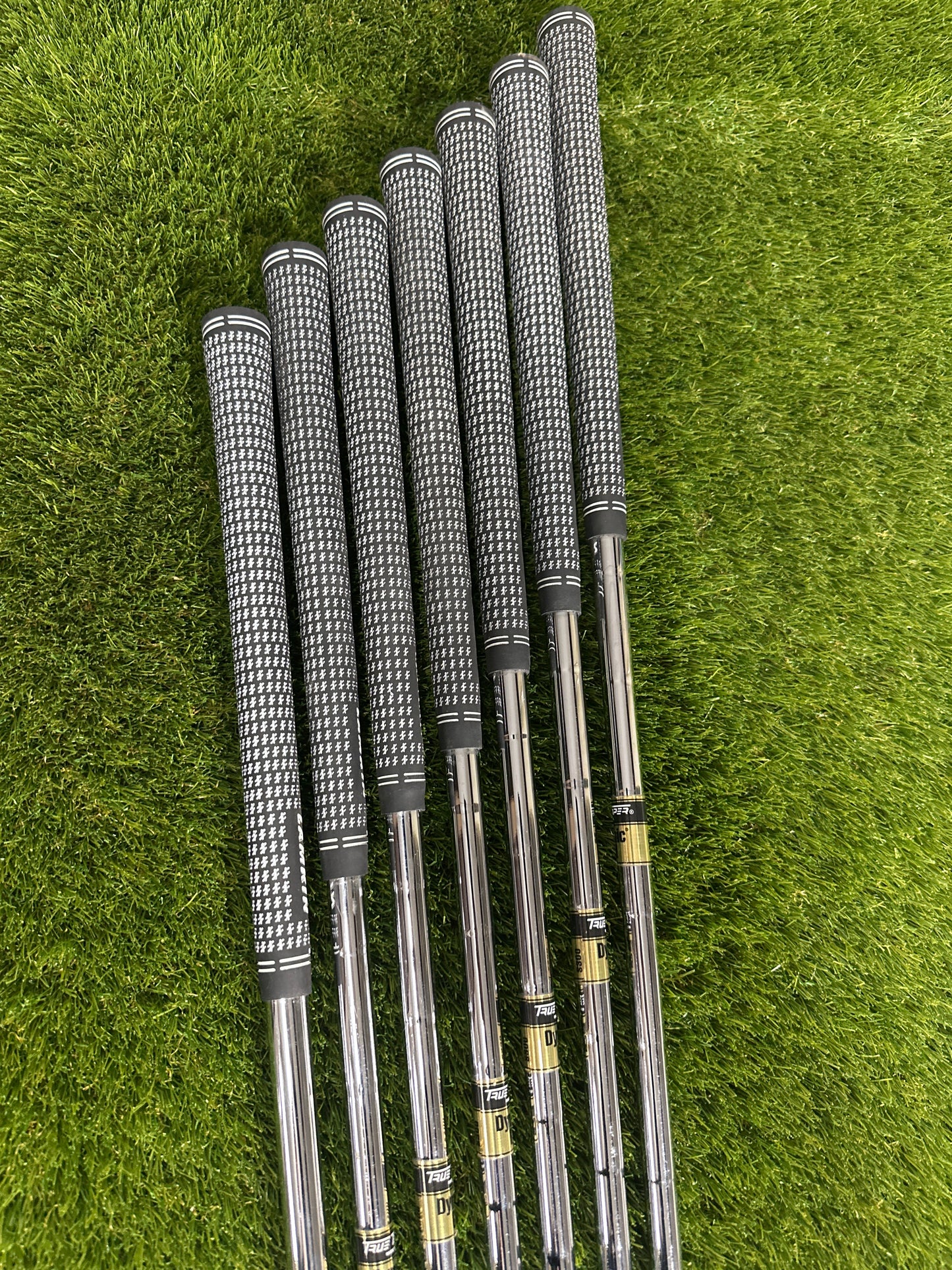 TaylorMade P790 4-PW irons