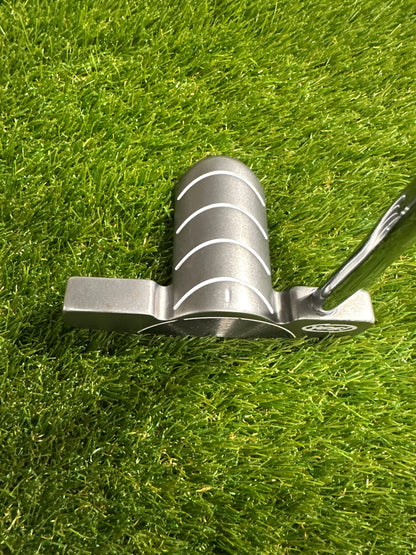 Yes C Groove Swash Tiffany 31" Putter
