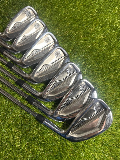 Wilson D9 4-PW Irons