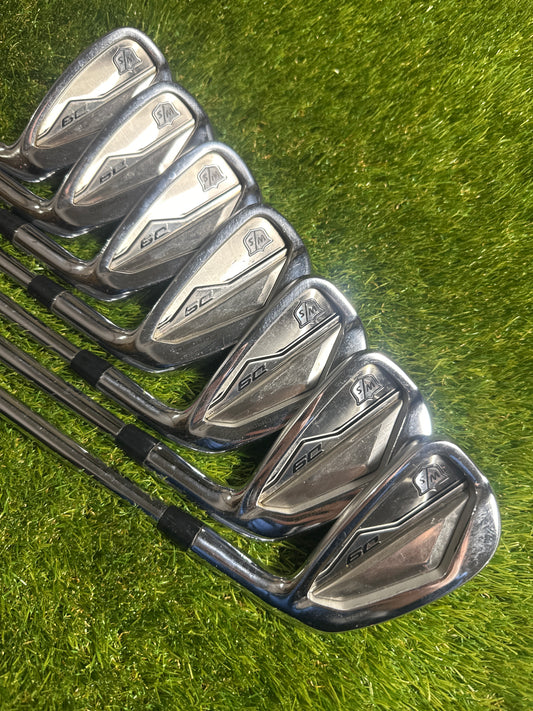 Wilson D9 4-PW Irons