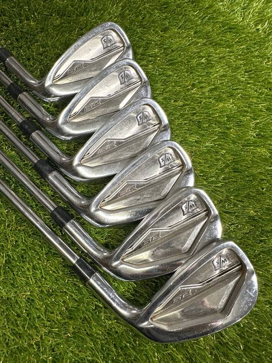 Wilson D9 5-PW Irons