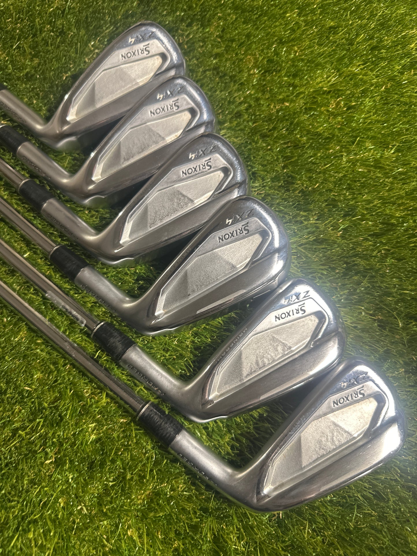 Srixon ZX4 5-PW Irons