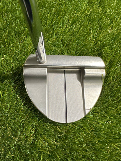 Odyssey Toulon Memphis 34" Putter