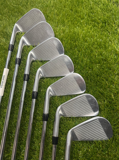 TaylorMade P790 4-PW Irons