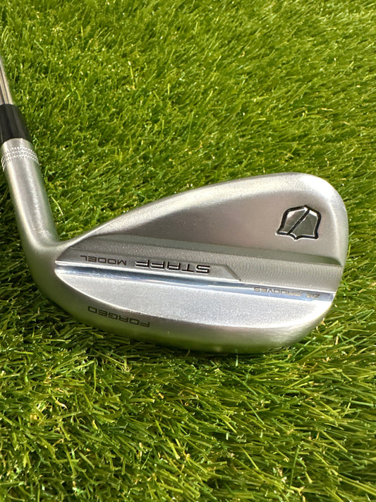 Wilson Staff Model Forged 60/10 Wedge