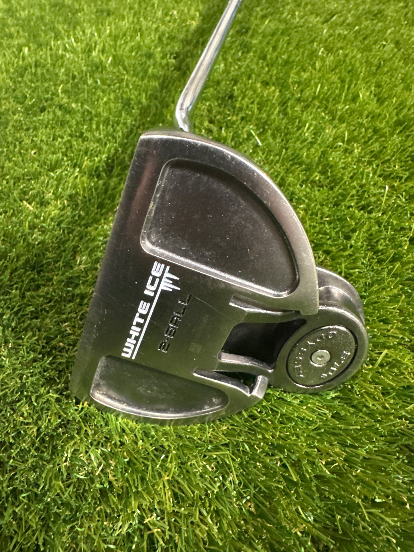 Odyssey White Ice 2Ball 34" Putter