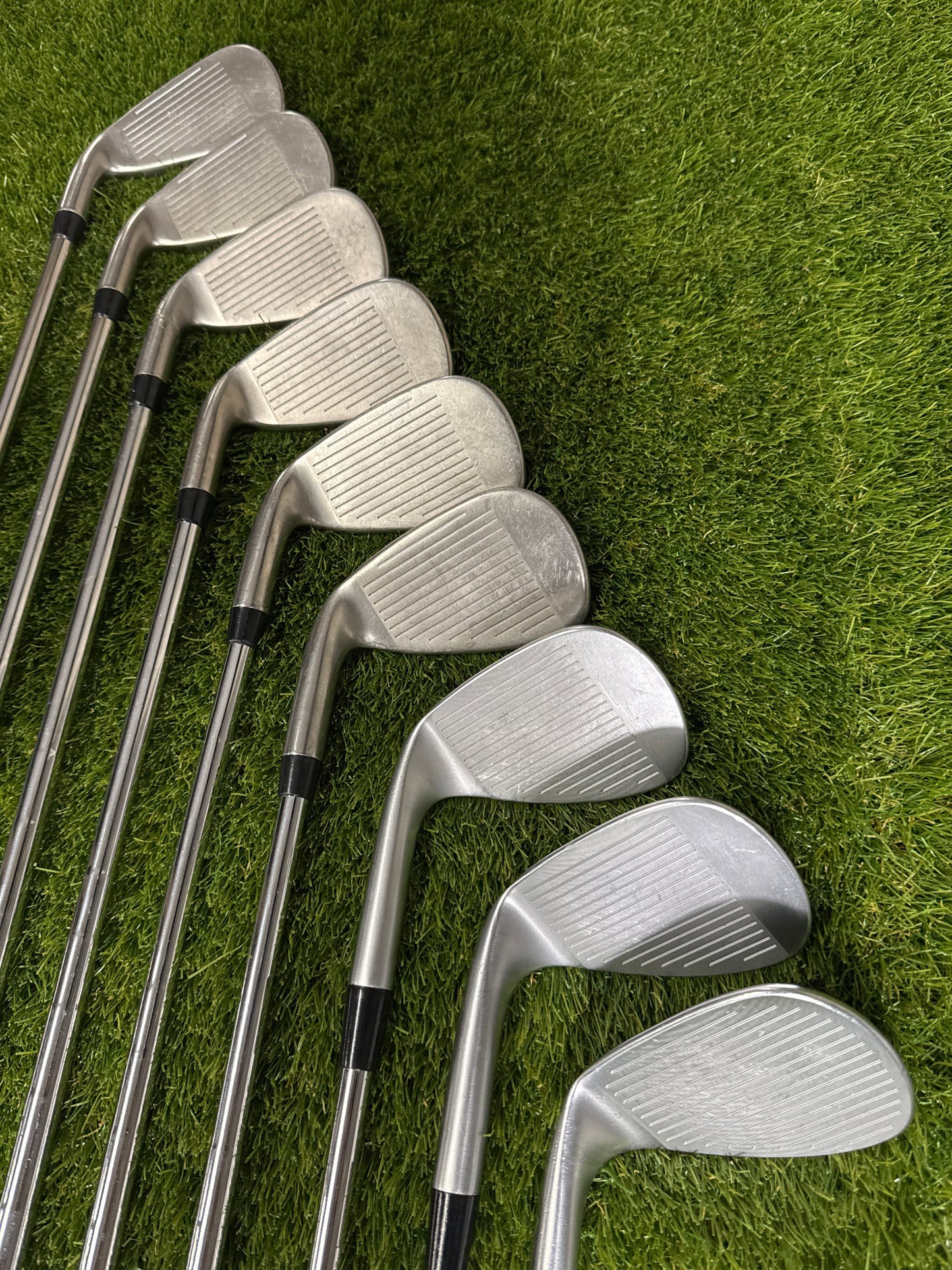 Cobra DS Adapt Irons 4-PW + 48/54/58 SB Wedge