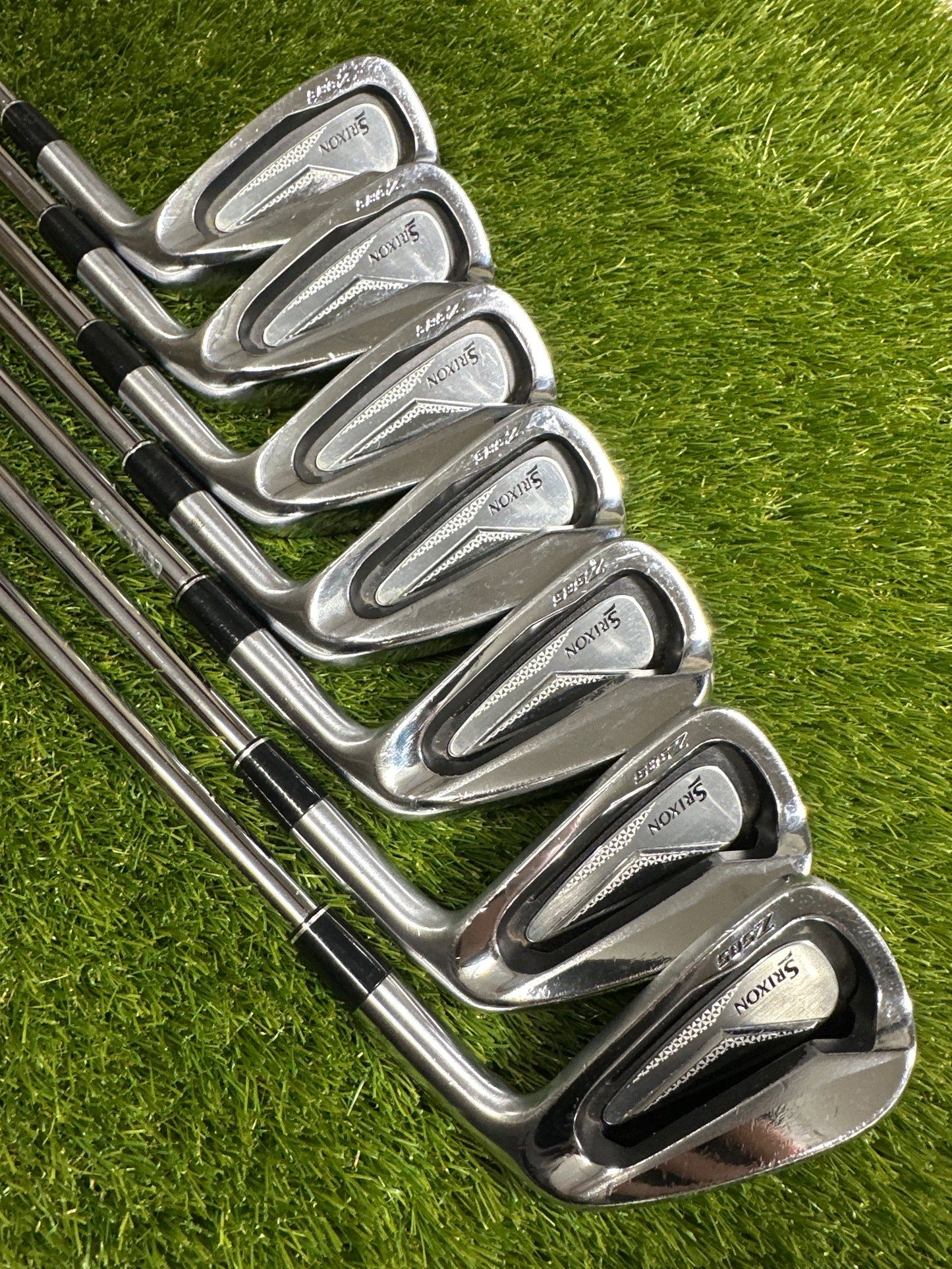 Srixon Z585 4-PW Irons