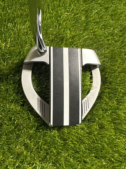 Odyssey Works Marxman Fang 34" Putter