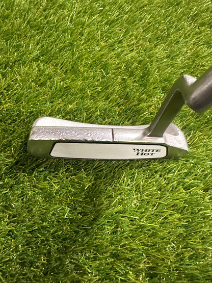 Odyssey White Hot 3 34" Putter