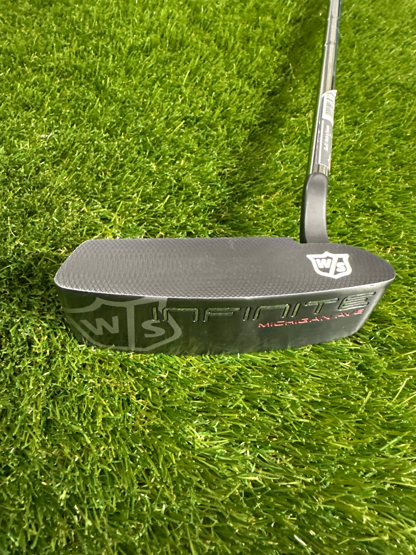 Wilson Infinite Michigan Ave 35" Putter