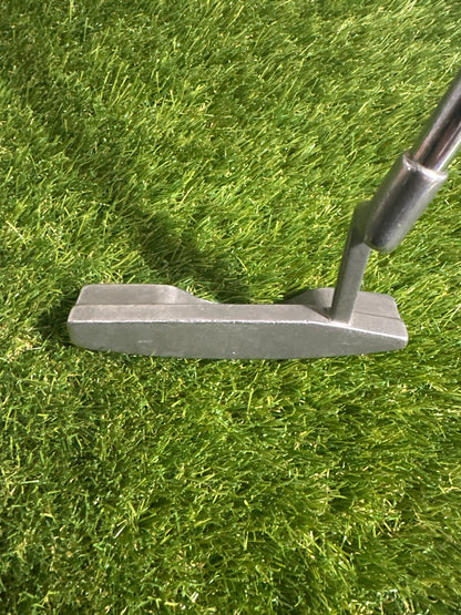 Mizuno 8811 34" Putter