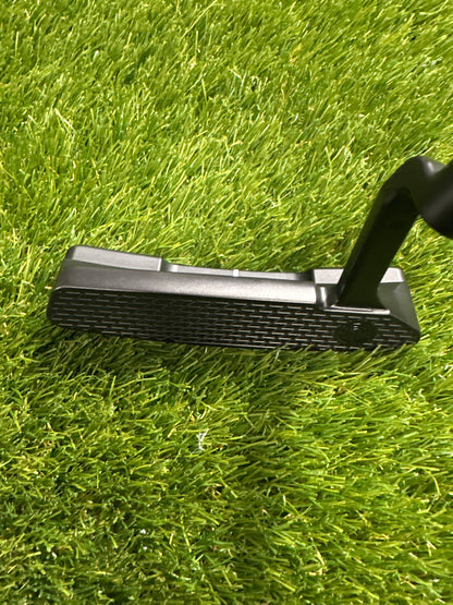 Odyssey Toulon Design San Diego 34.5" Putter