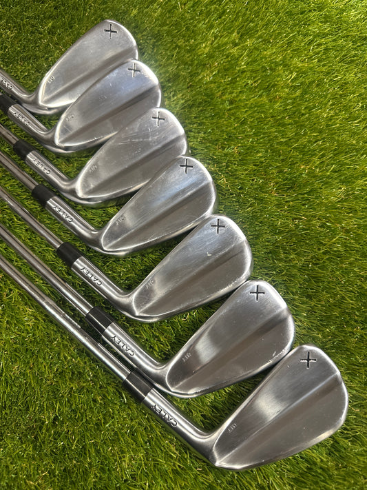 Caley X 4-PW Irons