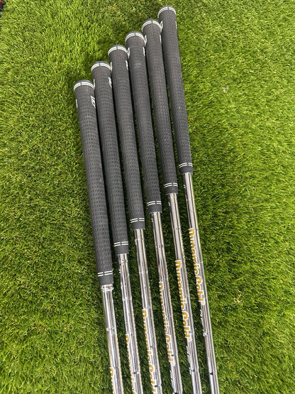 Wilson Staff D9 Forged 5-PW Irons