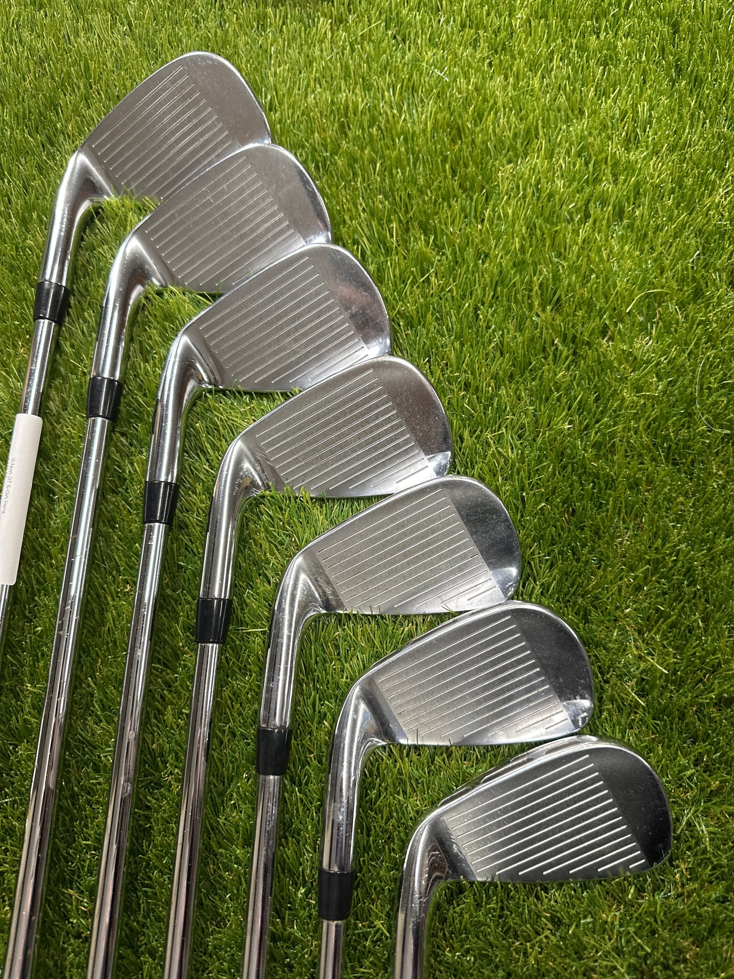 Wilson D7 5-GW Irons