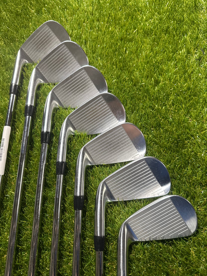 Titleist T200 5-48W Irons