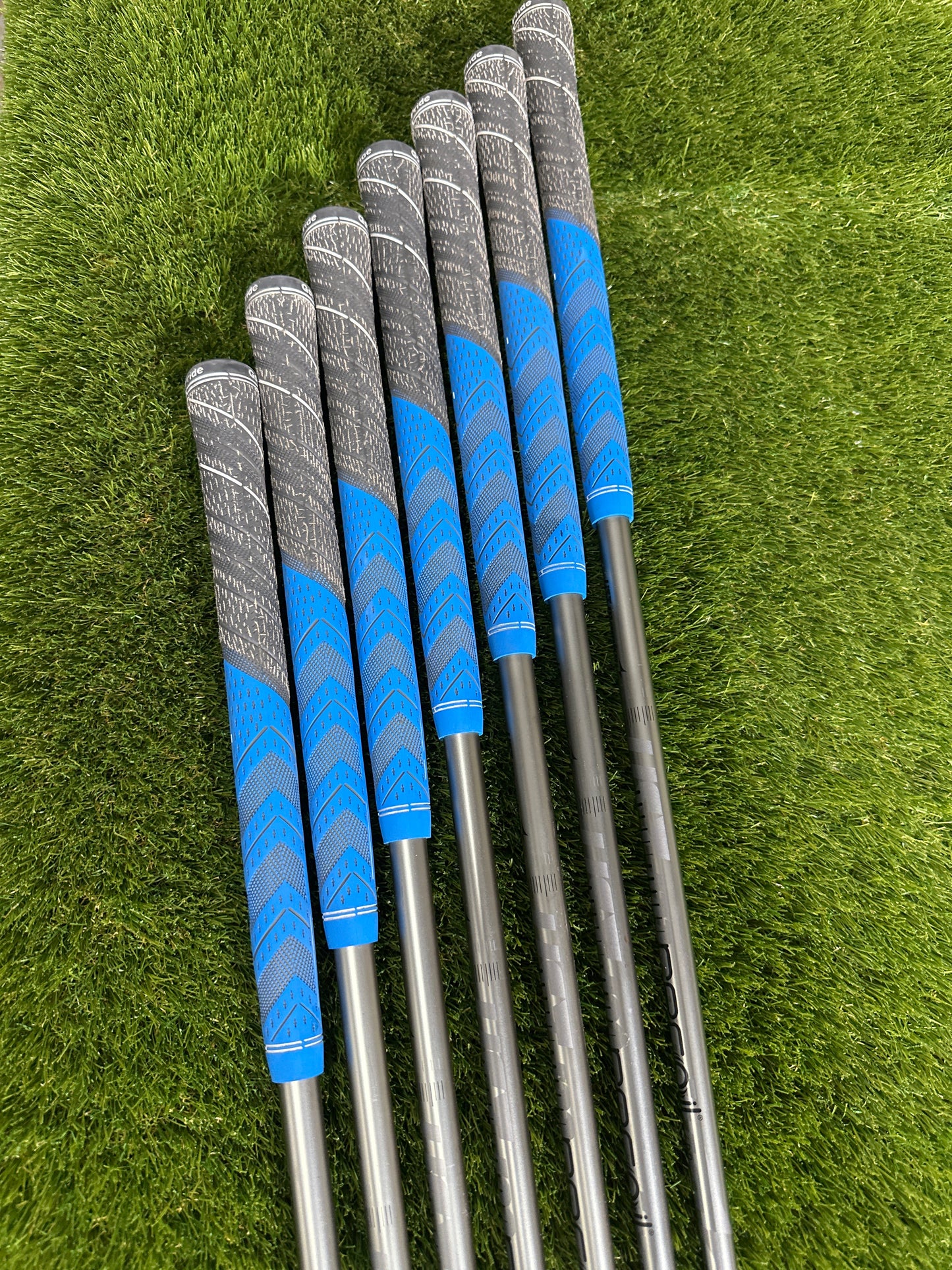 Wilson D7 5-GW Irons