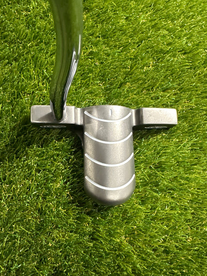 Yes C Groove Swash Tiffany 31" Putter