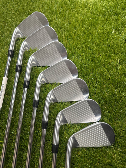 Titleist T200 5-48W Irons