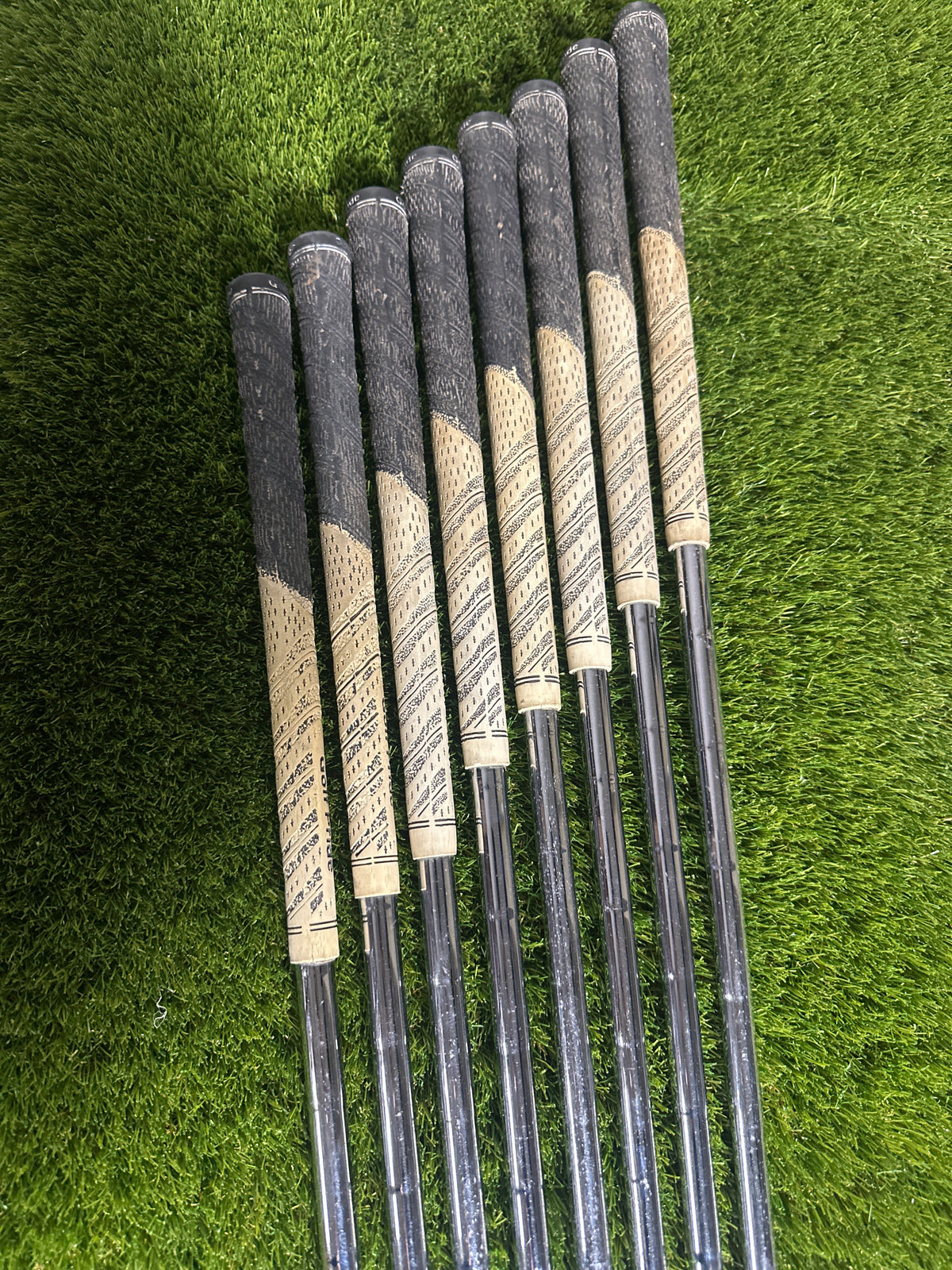 Titleist 695CB 3-PW Irons