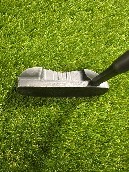 Wilson Infinite Lincoln Park 32" Putter
